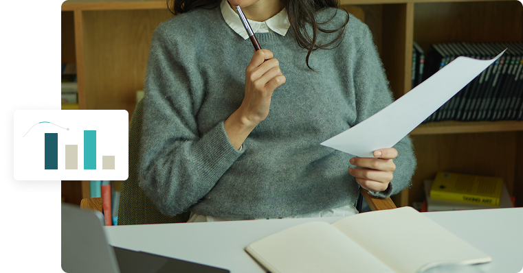 Manager analysing Analytics_-_Compliance